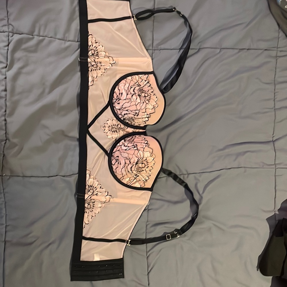 Auden Intimates Pink lace bra